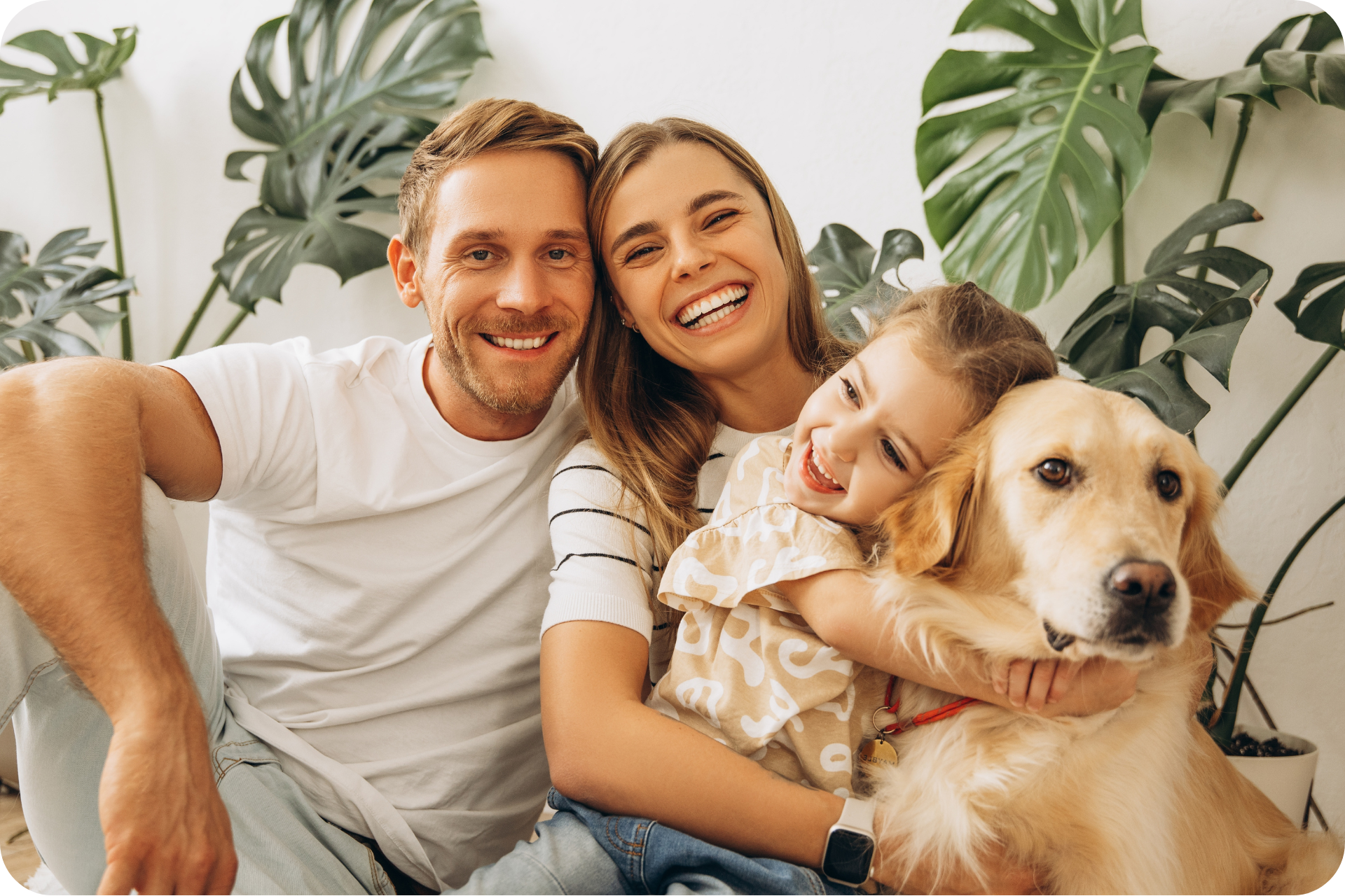 Happy family with healthy smiles - Emergency Dentist Islington